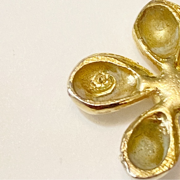 Vintage Earrings 90s Flower and Swirl Drop Gold Tone Drop Dangle - Picture 9 of 13